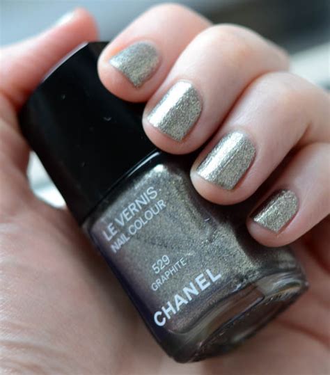 buy chanel graphite nail polish
